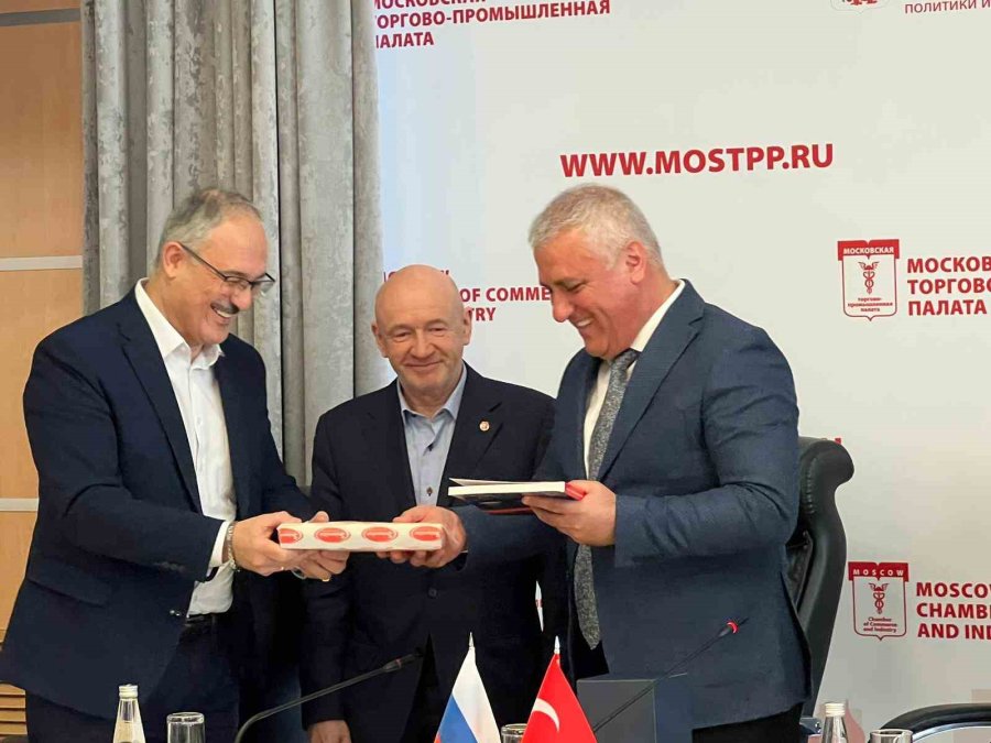 Erdem’den Rus İş İnsanlarına Alanya’ya Yatırım Çağrısı