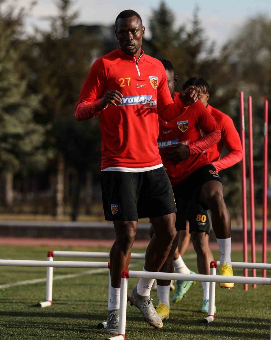 Kayserispor’da İzin Bitti