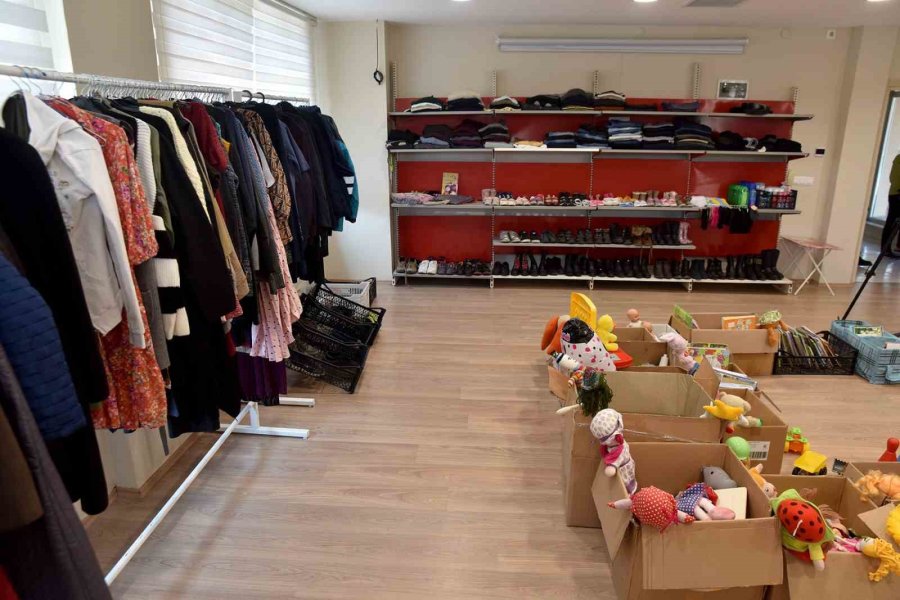 Yaralar Dayanışma İle Sarılıyor