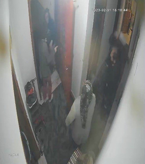 3 Aylık Kocasından Gördüğü Şiddeti Eve Taktırdığı Kamerayla Kaydetti