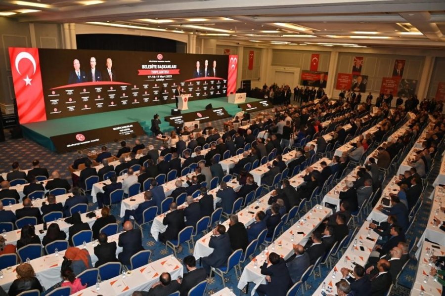 Mhp’nin Manisalı Belediye Başkanları Antalya’da Toplandı