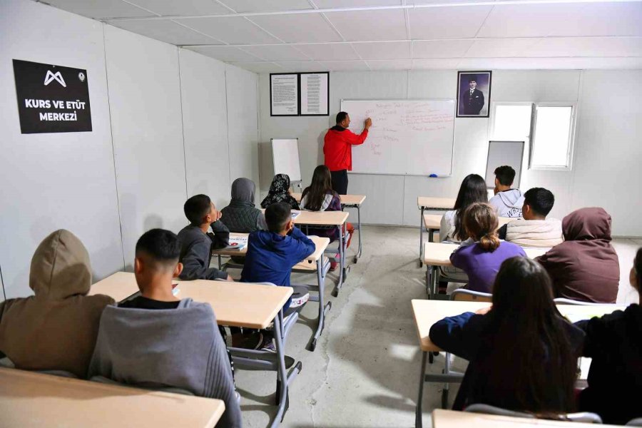 Şahutoğlu: "çocukların Eğitimlerinden Uzak Kalmamaları Bizim İçin Önemli"