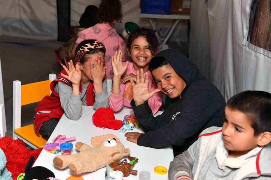 Şahutoğlu: "çocukların Eğitimlerinden Uzak Kalmamaları Bizim İçin Önemli"