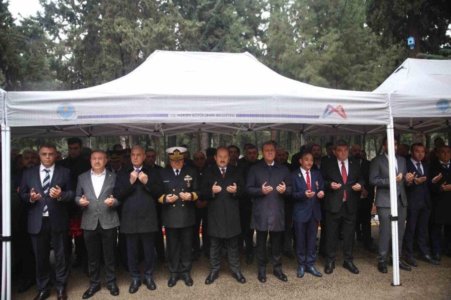 Şehit Babasından Duygulandıran Sözler: "7 Senedir Gelecek Diye Bekliyorum"