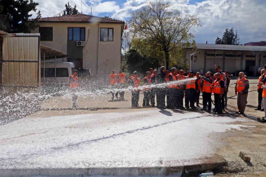 İmamlar ‘ya Allah Bismillah’ Deyip Orman Yangını Gönüllüsü Oldu