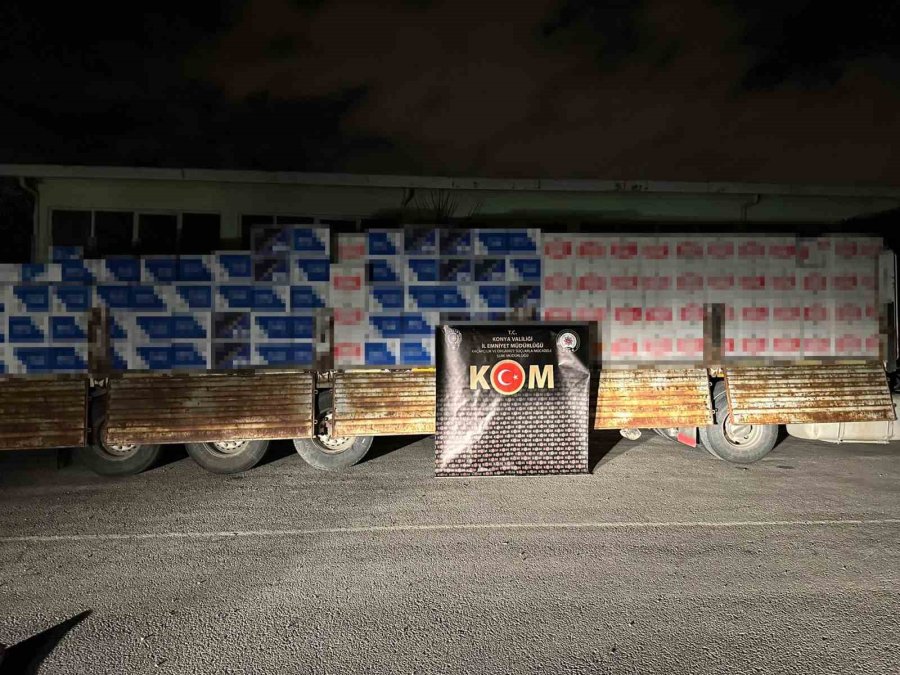 Dorsedeki Kutulardan 9 Milyon Adet Kaçak Makaron Çıktı