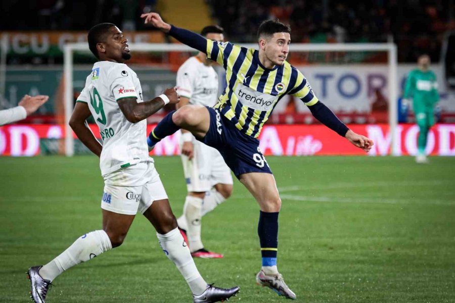 Spor Toto Süper Lig: Corendon Alanyaspor: 1 - Fenerbahçe: 3 (maç Sonucu)