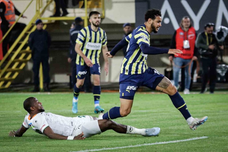 Spor Toto Süper Lig: Corendon Alanyaspor: 1 - Fenerbahçe: 3 (maç Sonucu)
