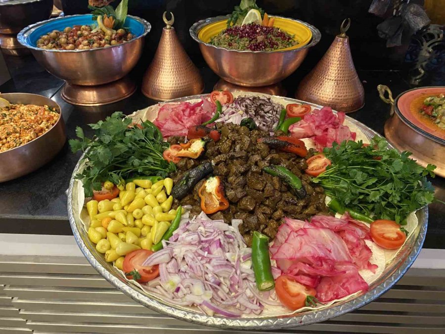 Gastronomiyi Enkaz Altında Bırakmadılar