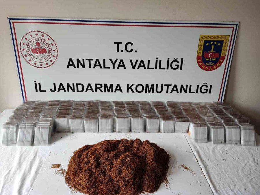 Antalya’da Bin 669 Şahıs Sorgulandı, 30 Litre Sahte Alkol Ele Geçirildi