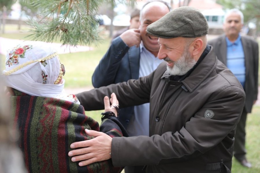 Başkan Çolakbayrakdar, Şükür Sofrasında Vatandaşlarla Bir Araya Geldi