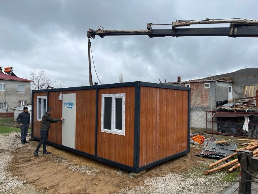 Konyaaltı Belediyesi Deprem Bölgesine Yardımlarını Sürdürüyor