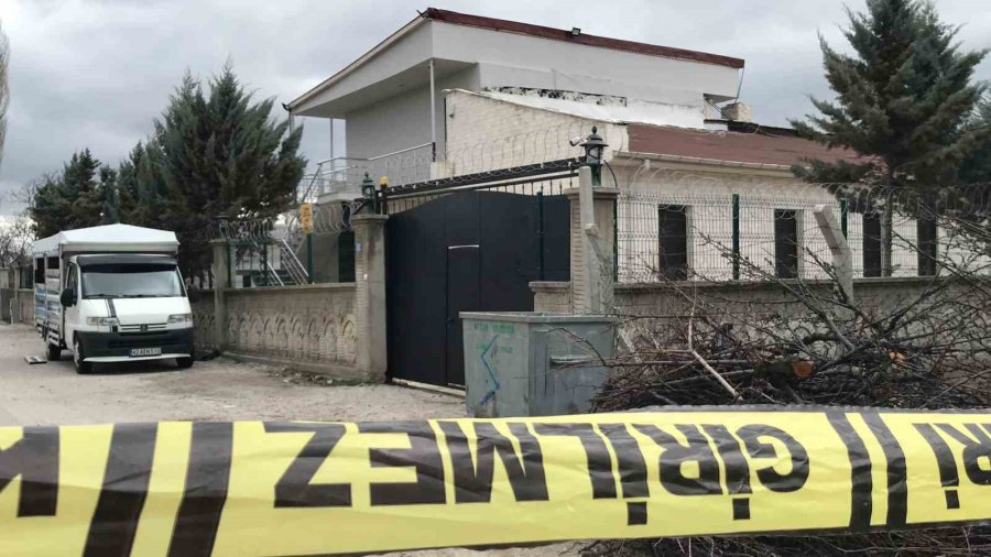 Kızını Vurması İçin Kendisini Azmettiren Şahsın Evinde Ölü Bulundu