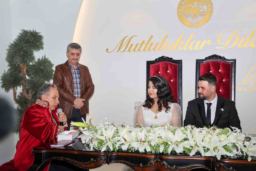 Elbistan’da Tanıştılar Talas’ta Evlendiler
