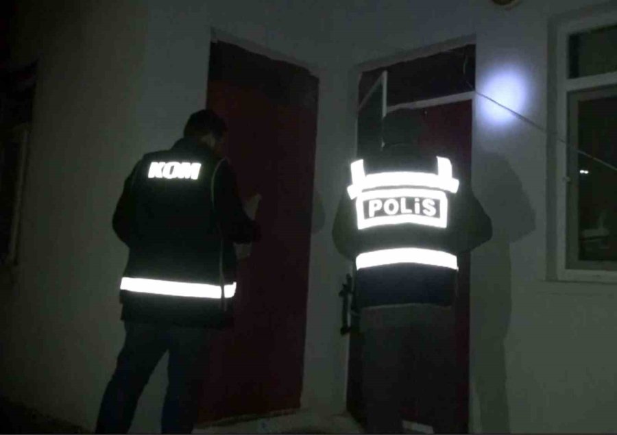 Aksaray’da 21 Adrese Şafak Operasyonu: 14 Tutuklama