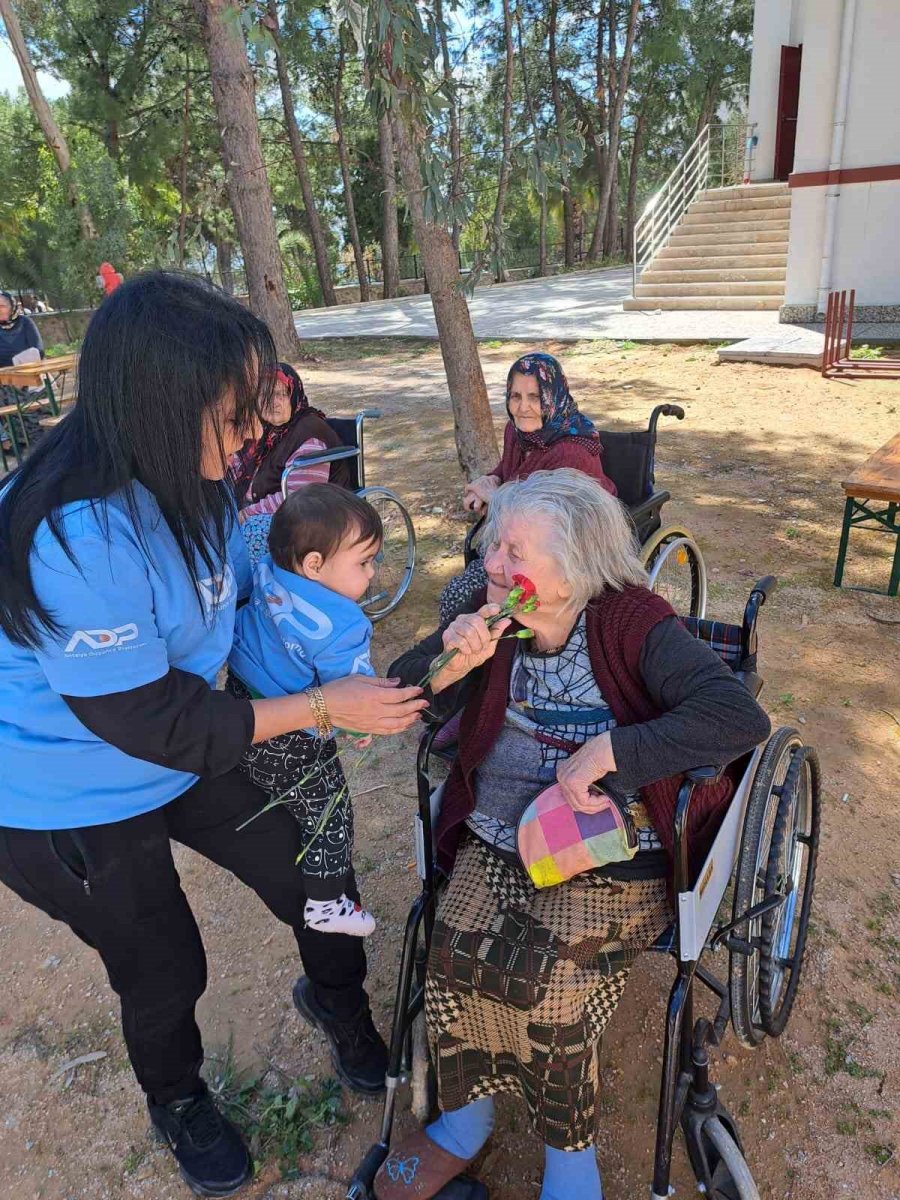 Adp’den Anlamlı Buluşma