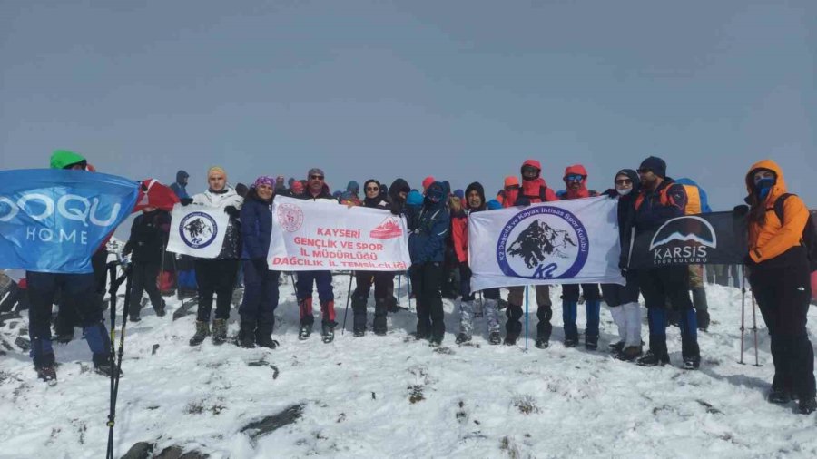 Kayserili Dağcılar Çanakkale Şehitlerini Andı