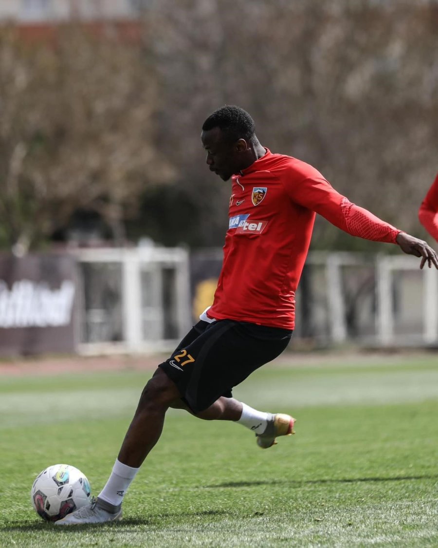 Kayserispor’dan Anlamlı Ağırlama