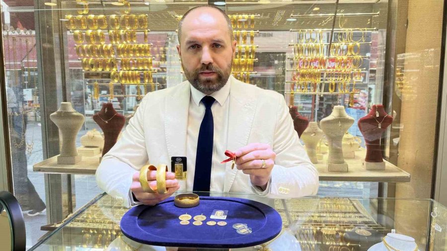 Rekor Kıran Altın İçin Kuyumculardan Panik Satışı Uyarısı