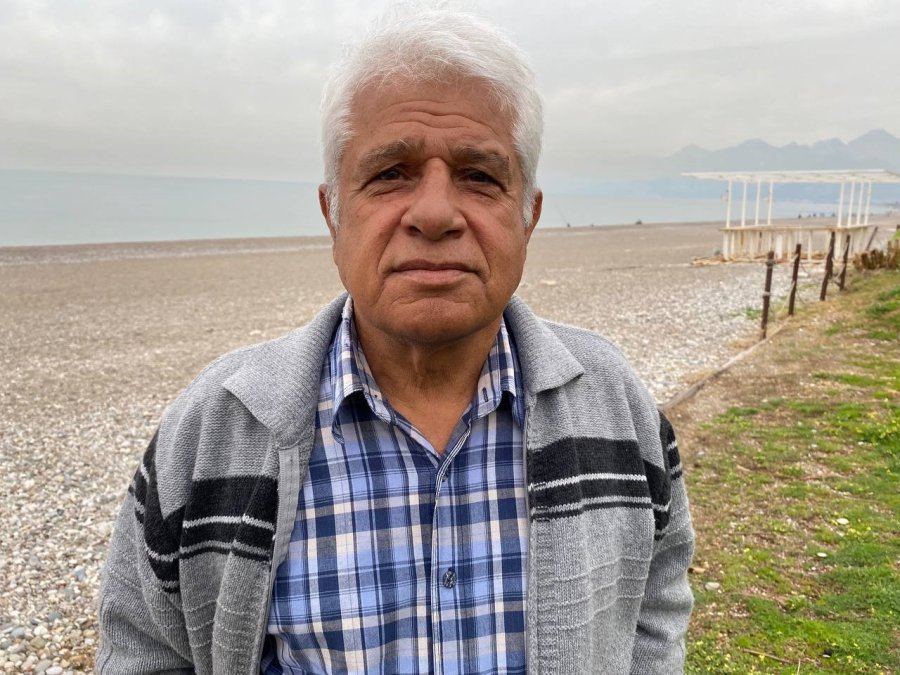 Konyaaltı’nda Denizin Dibinde Yakışmayan Görüntüler