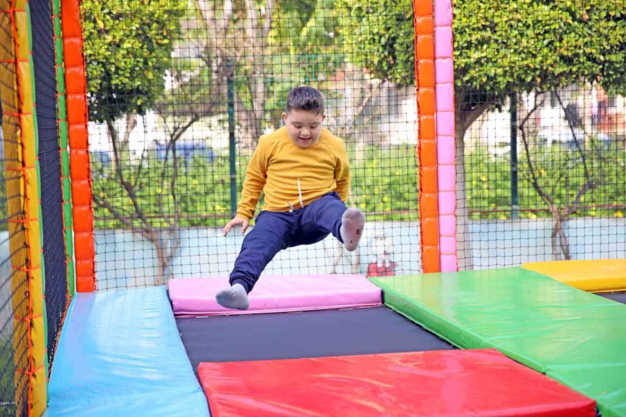 Alanya Belediyesi Down Sendromluları Balon Parkta Buluşturdu