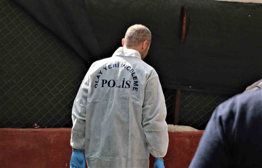 Transseksüellerle Aynı Evi Paylaşan İranlı Gencin Ölümü Polisi Harekete Geçirdi