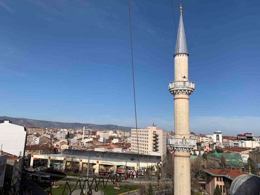 Kelime-i Tevhid’i İlmek İlmek 50 Metre Yükseğe Yazdılar