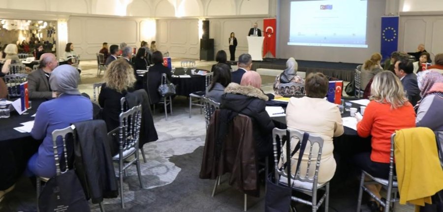 Kadınların Kooperatif Yoluyla Güçlendirilmesi Projesi Yerel Paydaş Toplantısı Yapıldı