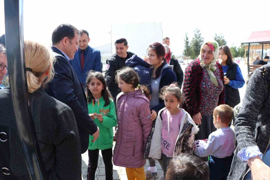 Depremzedeler Kayseri’nin Lezzetlerini Tattı