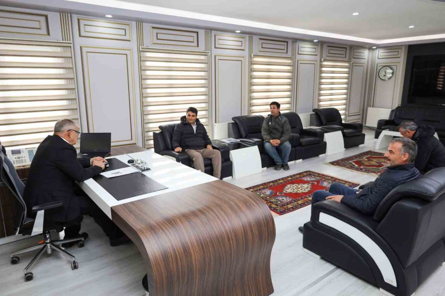 Başkan Öztürk Eyt’den Faydalanan Personelleriyle Vedalaştı