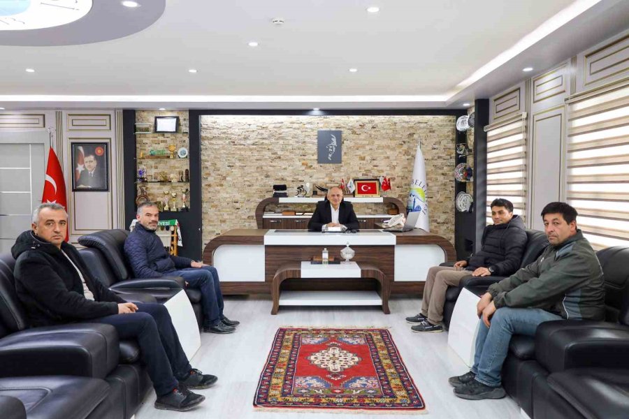 Başkan Öztürk Eyt’den Faydalanan Personelleriyle Vedalaştı