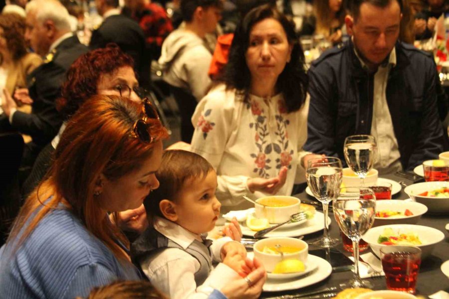 Şehit Yakınları Ve Gaziler İftarda Buluştu