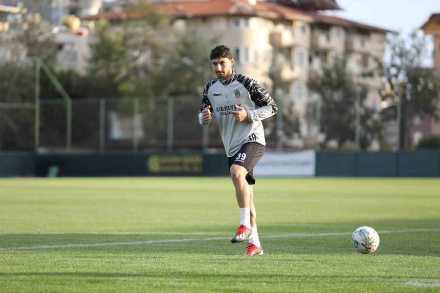 Alanyaspor, Giresunspor Maçı Hazırlıklarına Başladı
