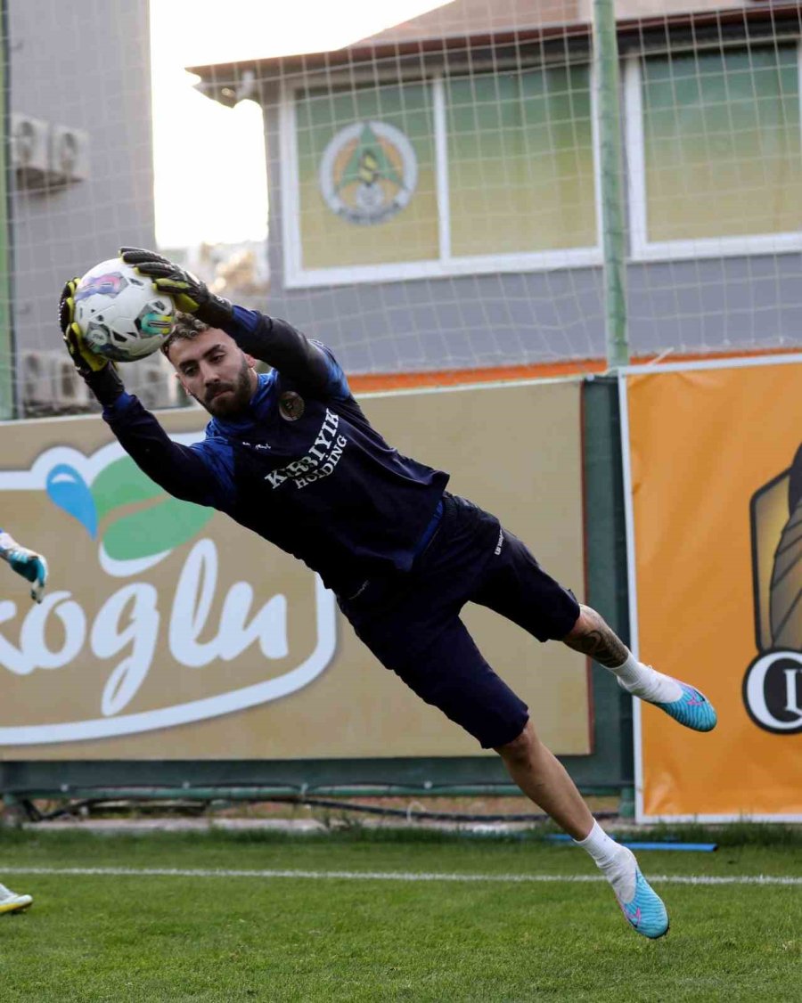 Alanyaspor, Giresunspor Maçı Hazırlıklarına Başladı