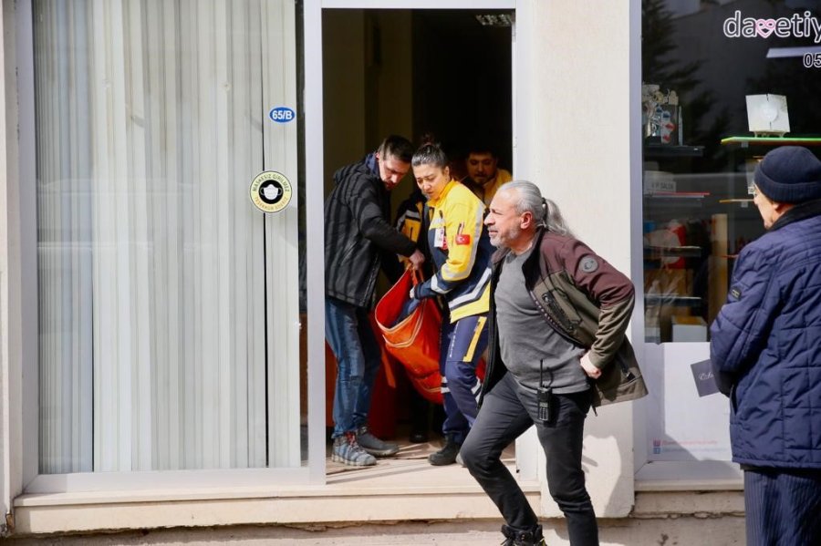 Alacak Verecek Meselesi Kanlı Bitti: 2 Yaralı