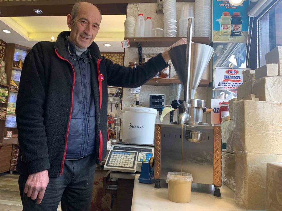 Ramazan Ayının Gözdesi Doğal Tahin Böyle Hazırlanıyor