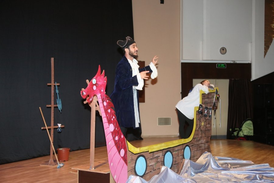 Depremzede Çocukların Yaraları Sanatla Sarılıyor