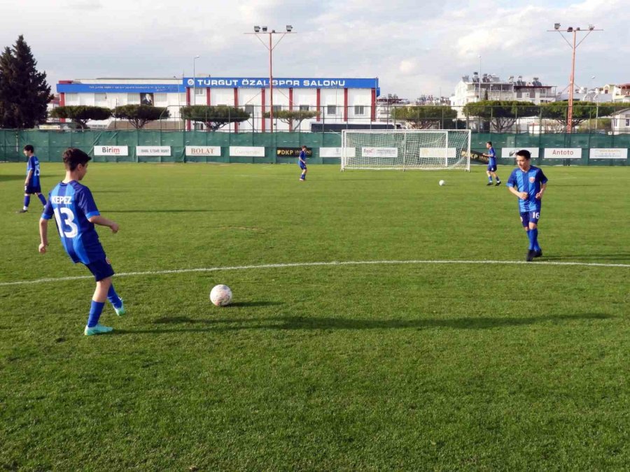 Şampiyon 14’lüklere ‘profesyonel’ Motivasyon