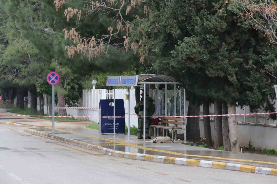 Nijeryalı Vatandaşın Unuttuğu Valiz Polisi Alarma Geçirdi