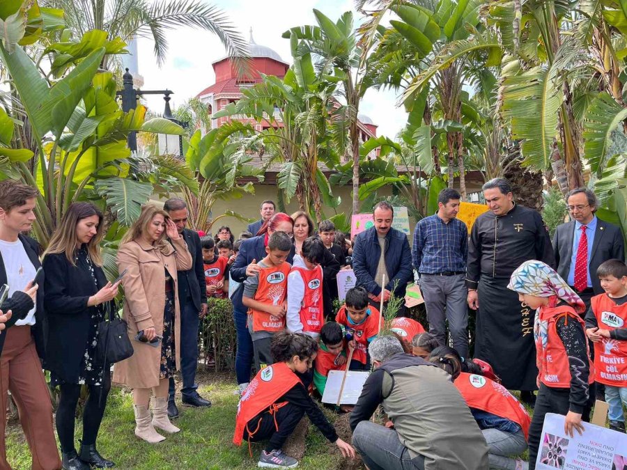 Depremzede Öğrenciler Gönüllerince Bir Gün Geçirdi