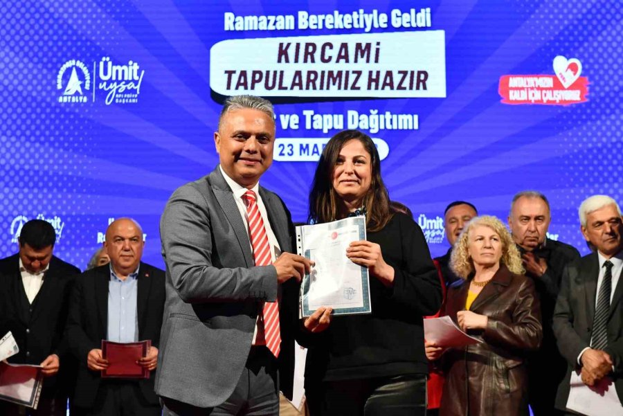 Başkan Uysal, Kırcamililerle Tapuların Verildiği İftarda Buluştu