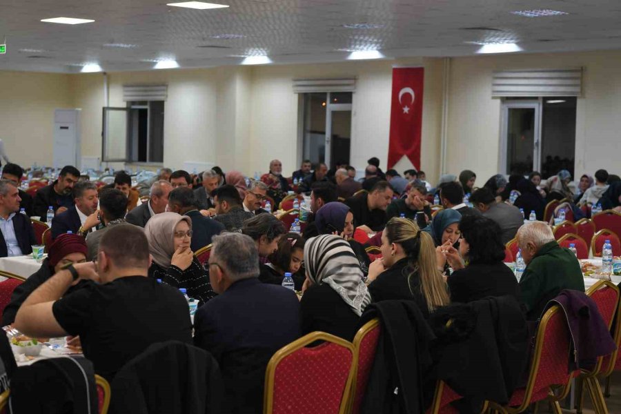 Başkan Büyükkılıç, İlk İftarını Memleketi Develi’de Açtı