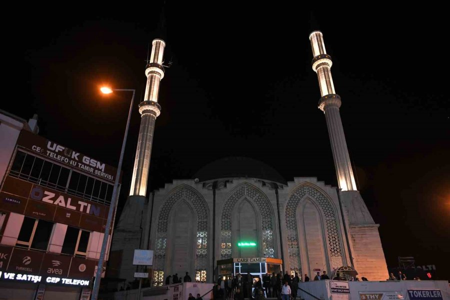 Başkan Büyükkılıç, İlk İftarını Memleketi Develi’de Açtı