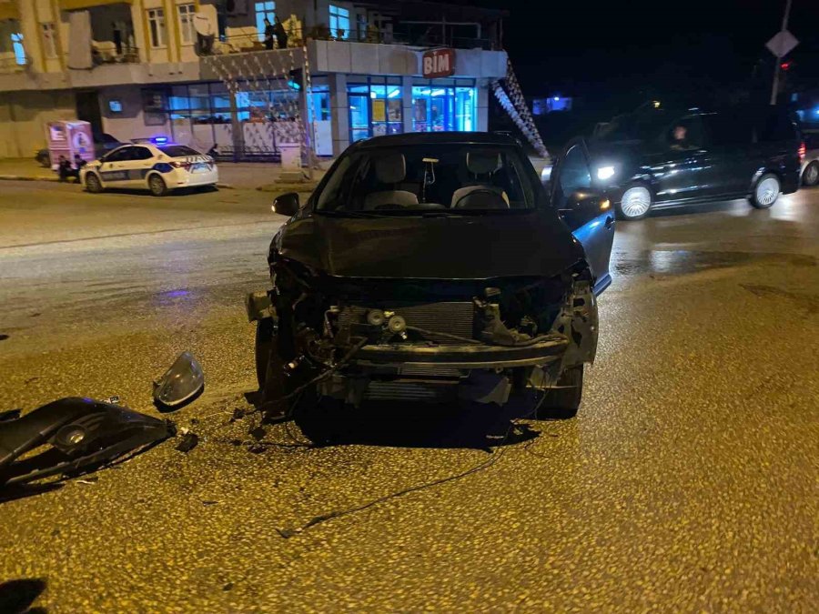 İki Otomobilin Karıştığı Kazada 1 Kişi Yaralandı