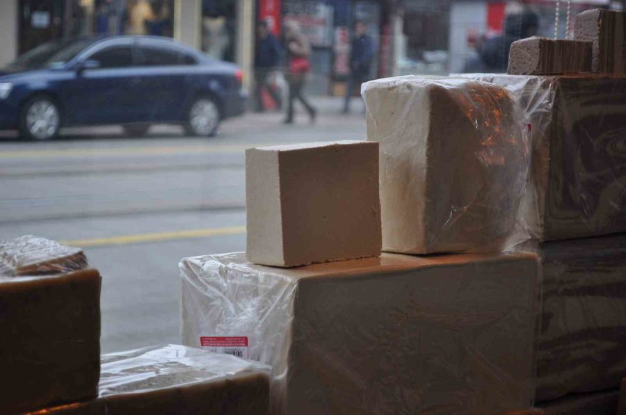 Ramazanın Gelmesiyle Helva Satışları Arttı