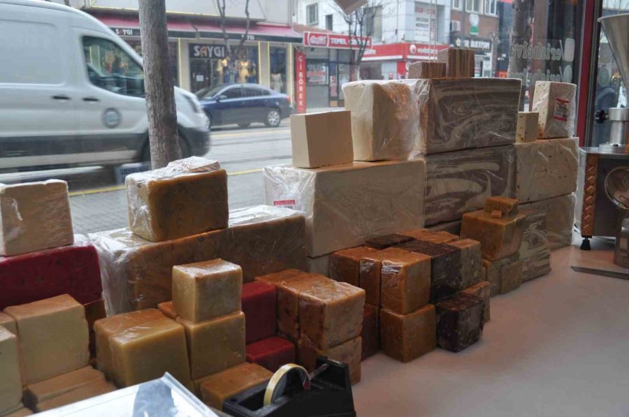 Ramazanın Gelmesiyle Helva Satışları Arttı