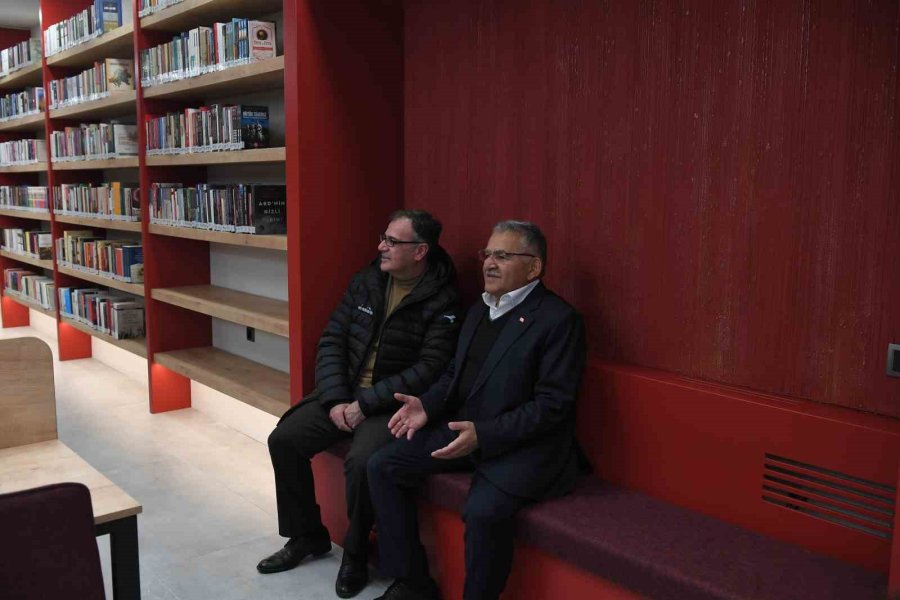 Başkan Büyükkılıç, Büyükşehir’in 10’uncu Kütüphanesini İnceledi