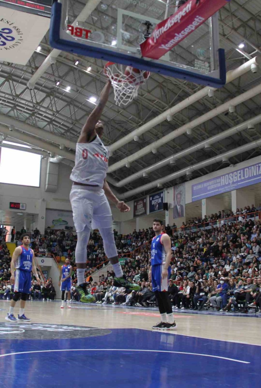 Basketbol Süper Ligi: Konyaspor: 83 - A.efes: 99