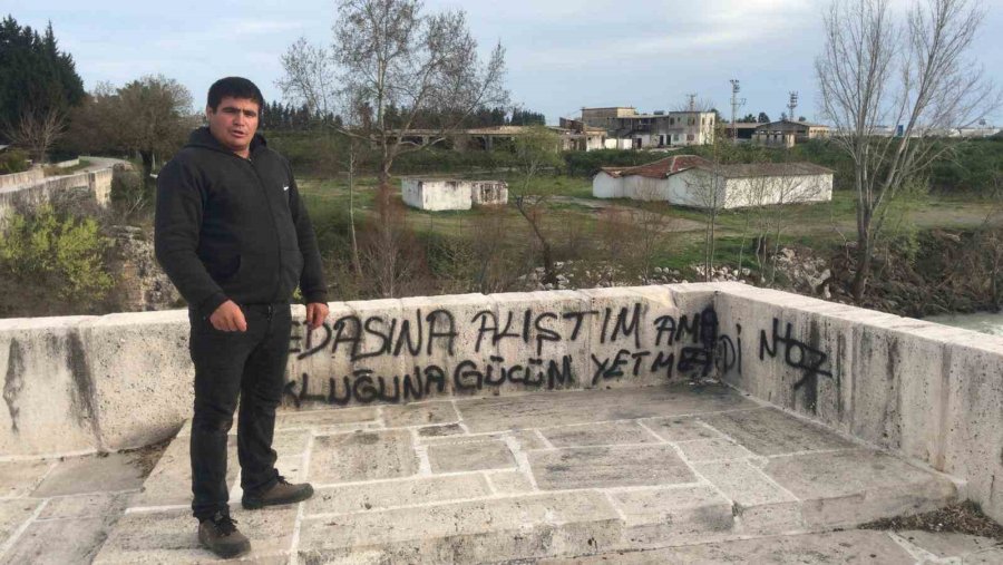 Tarihi Köprüde Çirkin Görüntü