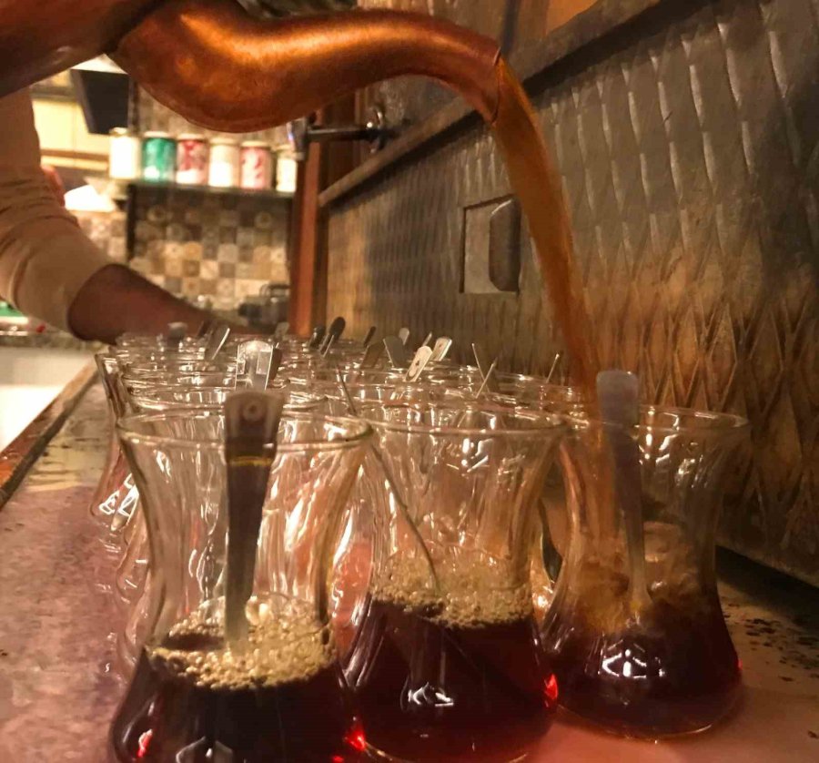 İftardan Sahura Vazgeçilmez Lezzet, Közde Çay